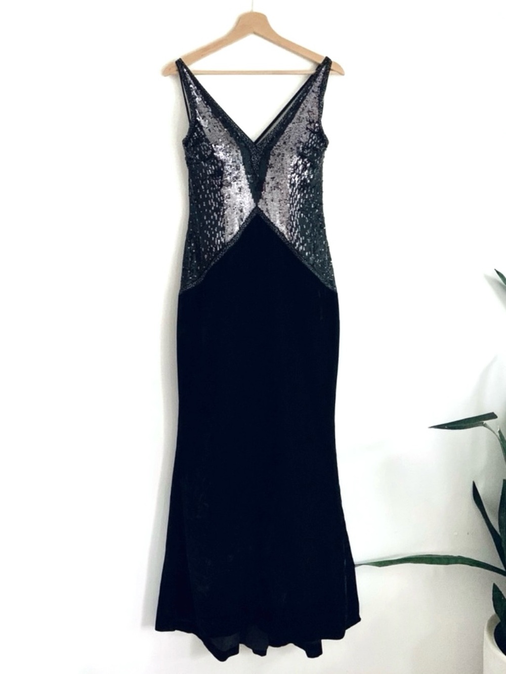 Escada Black And Silver Sequin And Velvet Mermaid Dress Evening Grown Size 40
